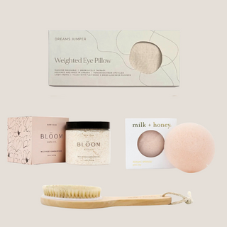 The Unwind & Align Gift Box, elegantly curated with a lavender-scented eye pillow, artisanal bath salts, a konjac sponge, a dry brush, and a rose bath truffle. Designed for indulgent relaxation and thoughtful gifting, it’s a perfect choice for holidays, birthdays, or self-care moments.Premium spa gift set
High-end self-care gift box,Spa-inspired gift box Reno, Biggest Little Baskets, Gift Box